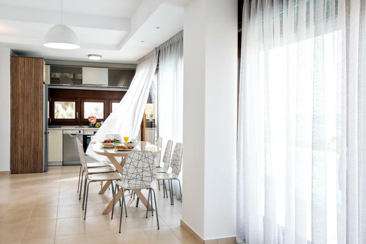 Magdani Private Residences สเกียธอสทาวน์ ภายนอก รูปภาพ